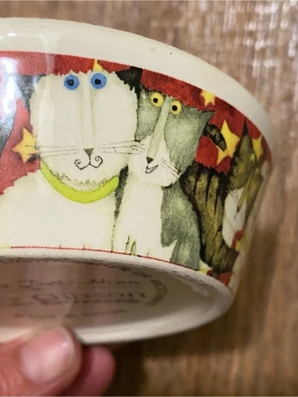 2012 Gibson Cat Food Bowl Cats Print On Red Stars By Debi Hron 4.25” Round